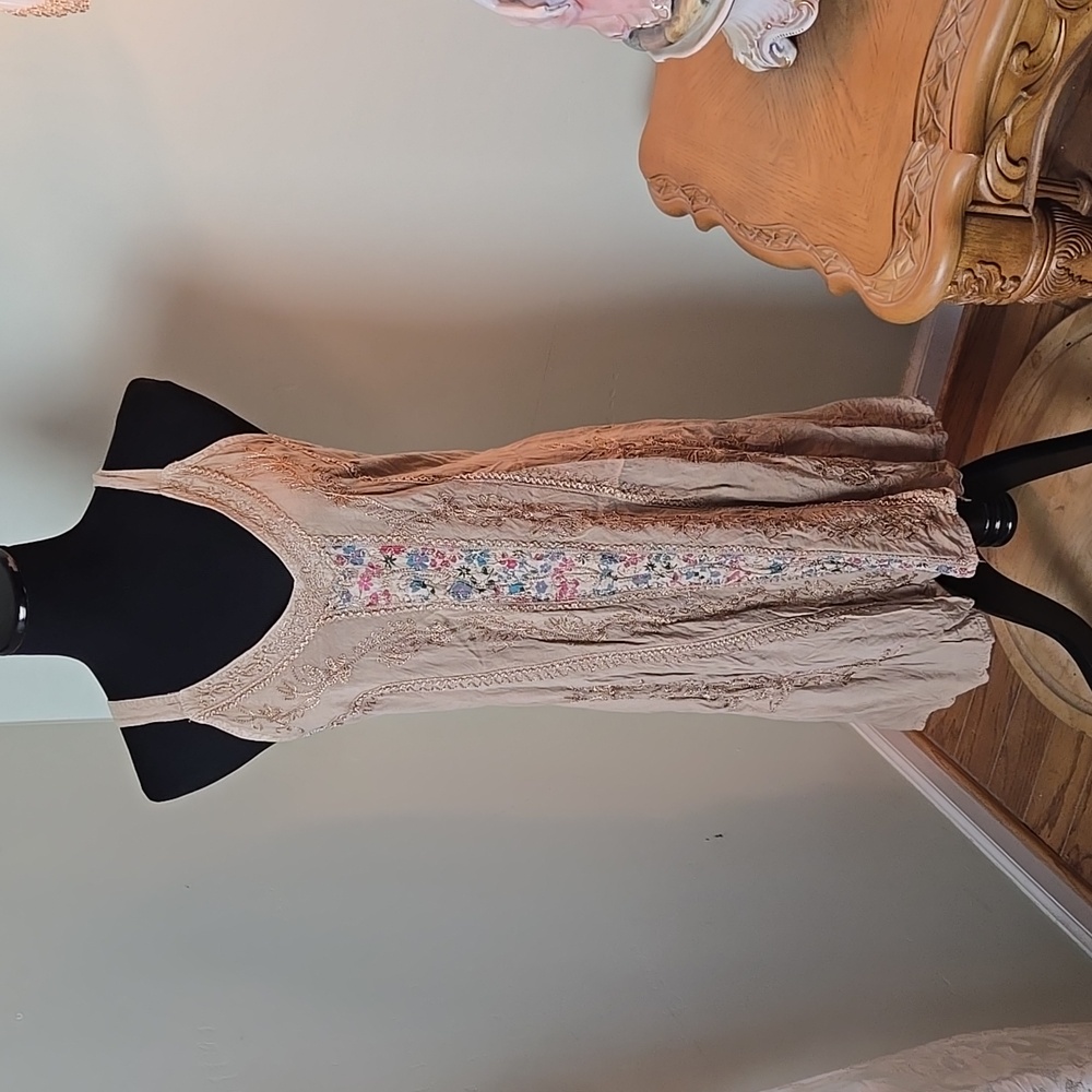Beige embroidered 90s rayon dress - Picture 1 of 5